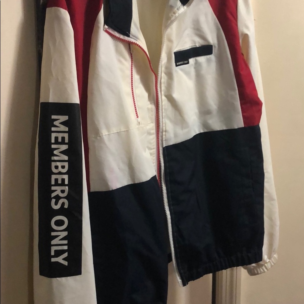Jacket - Picture 3 of 3